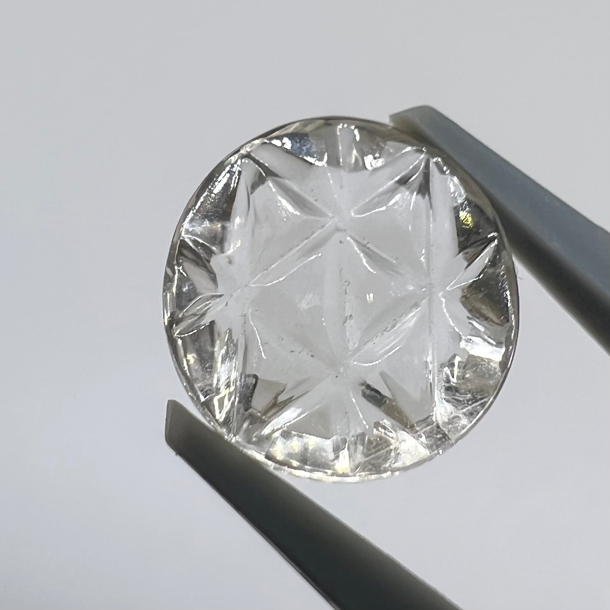 カービング］クリスタル・水晶 – 株式会社WJ.Gems